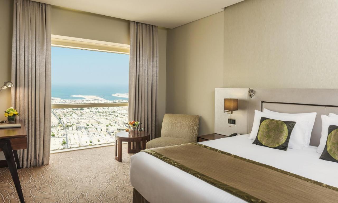 The Tower Plaza Hotel Dubai Buitenkant foto