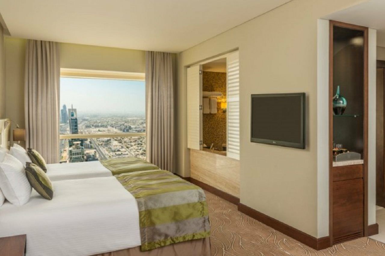 The Tower Plaza Hotel Dubai Buitenkant foto A room at Jumeirah Jumeirah